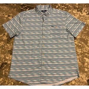 Southern Shirt Men's Short Sleeve Wavy Pattern Shirt - Size L